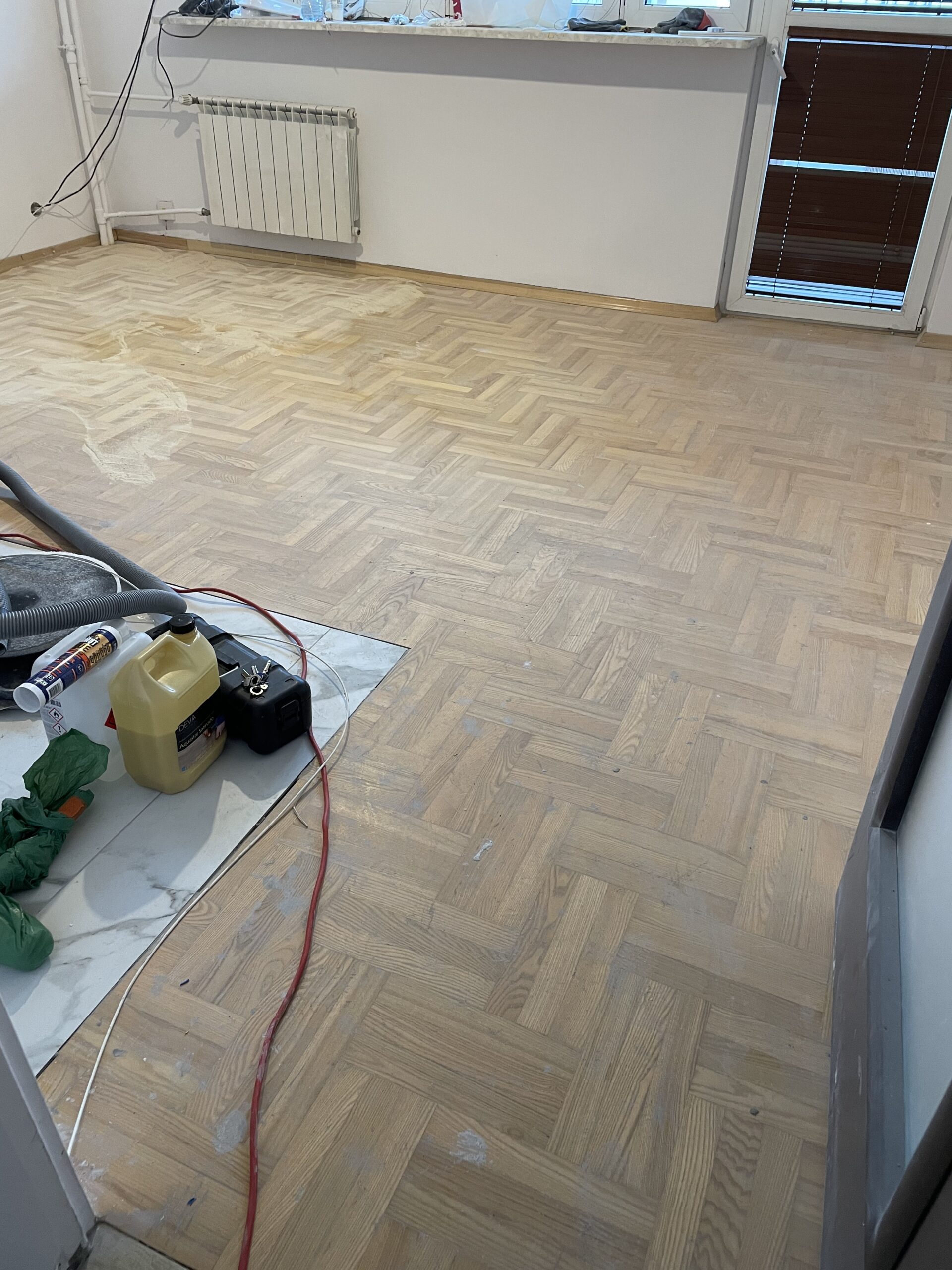 ułożone panele podłogowe